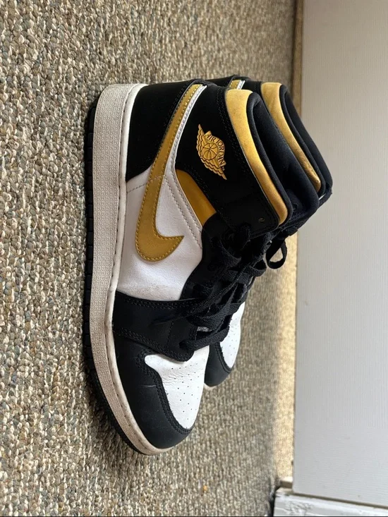 Air Jordan 1 Black White & Gold High-Top Sneakers - Picture 3 of 6